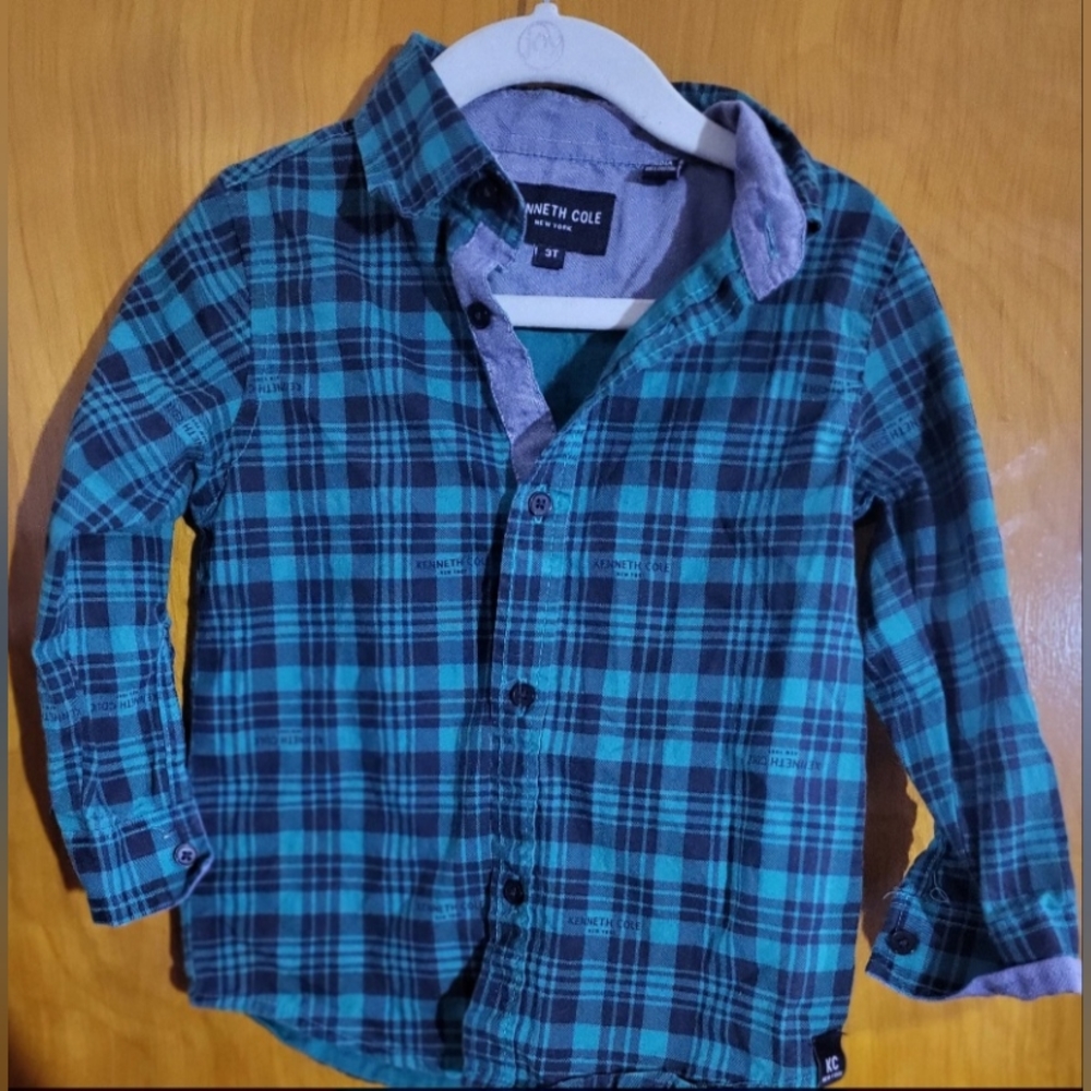 Keneth  Cole    Button  Down    Shirt    Size    3T